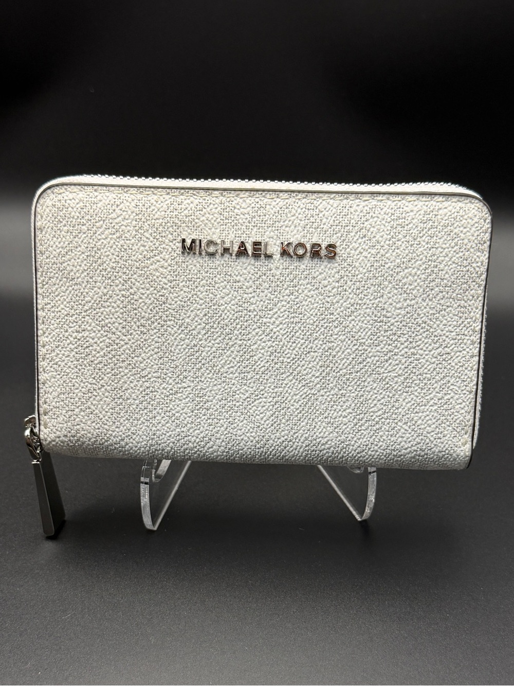 Michael Kors Metallic Silver Zip Around Card Holder